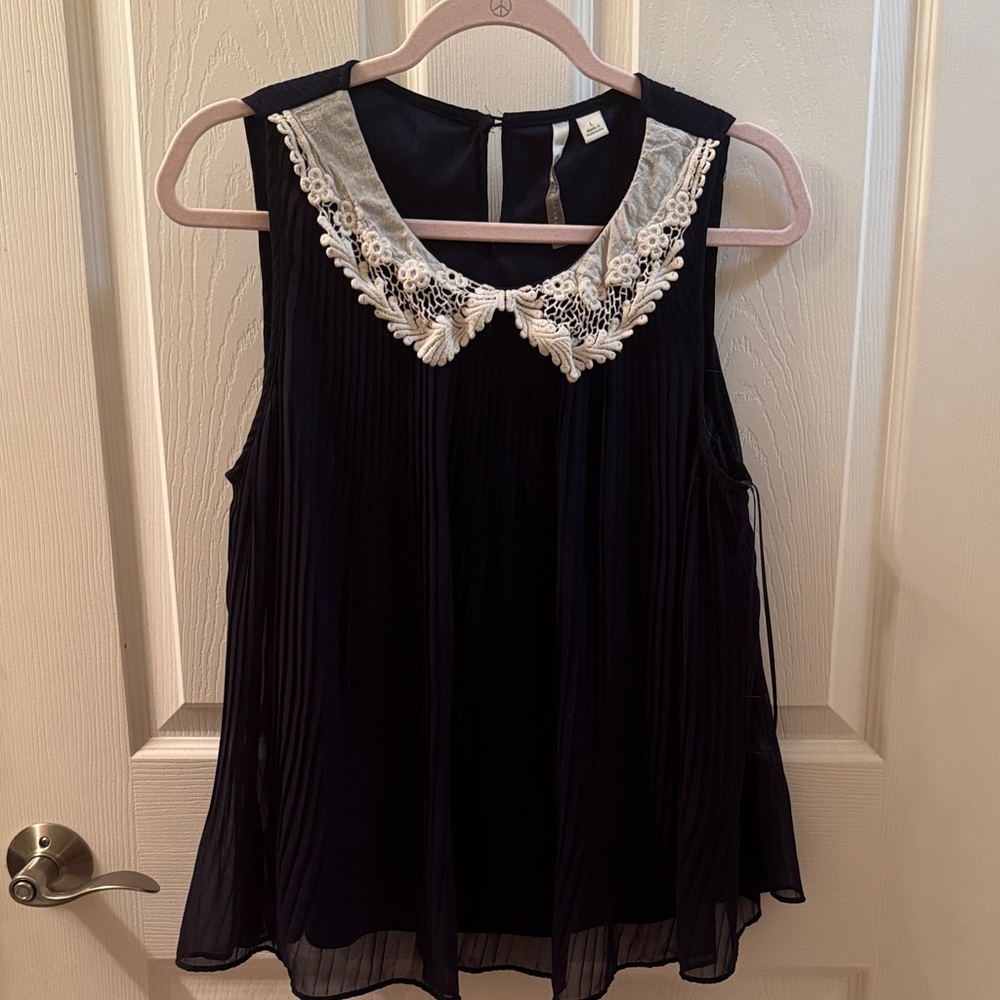 Lauren Conrad Pleated Lace Collar Top